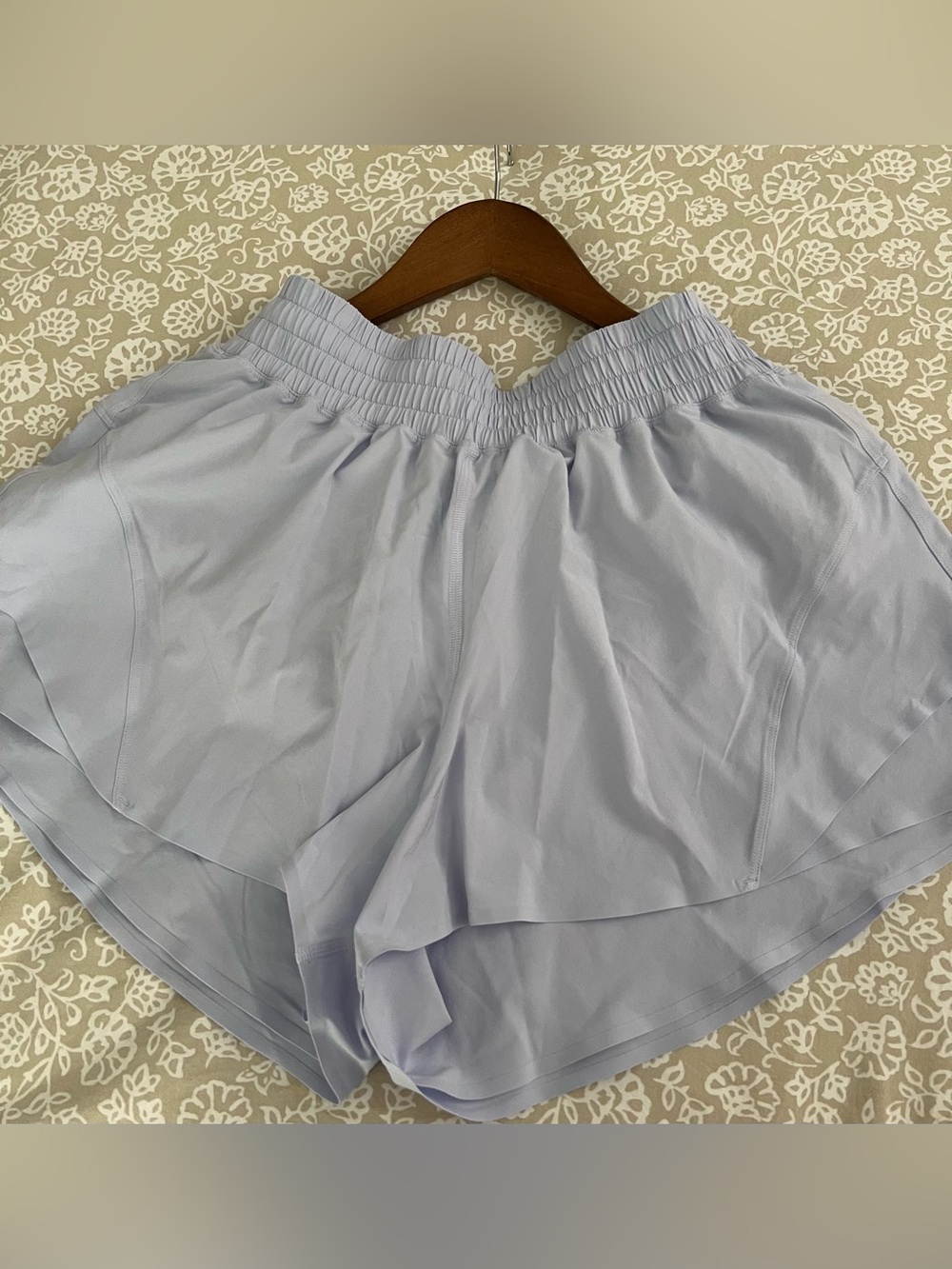 Lululemon Shake It Out High-Rise
Running Short 2.5" Serene Blue - Picture 3 of 6